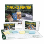 Activité Macro Mania en classe - 5942 : Ce kit éducatif comprend une affiche, des cartes d’insectes aquatiques, une boîte et un tapis de tri pour étudier les macroinvertébrés des ruisseaux en anglais et en espagnol. Parfait pour l’apprentissage pratique !.