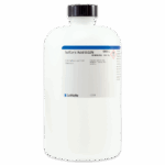 Una botella de plástico blanca con tapa negra, etiquetada como Ácido Sulfúrico 0,02N de LaMotte. La etiqueta incluye información de advertencia y un código de barras. El frasco contiene 500 mL de la solución química.