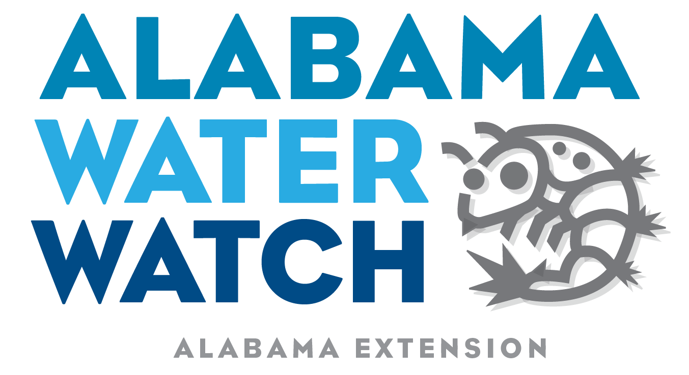 Logotipo de Alabama Water Watch, con texto azul en negrita y una ilustración estilizada de insectos acuáticos grises, con "Alabama Extension" escrito en gris claro abajo.